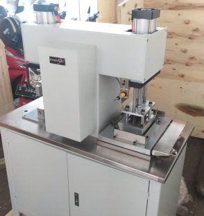 Mesin Paper Lunch Box Otomatis & Semi Manual